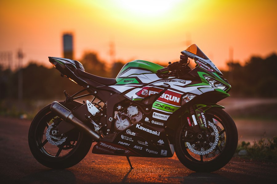 Hadiah Kawasaki Ninja 250 cc untuk akun BOOSTER